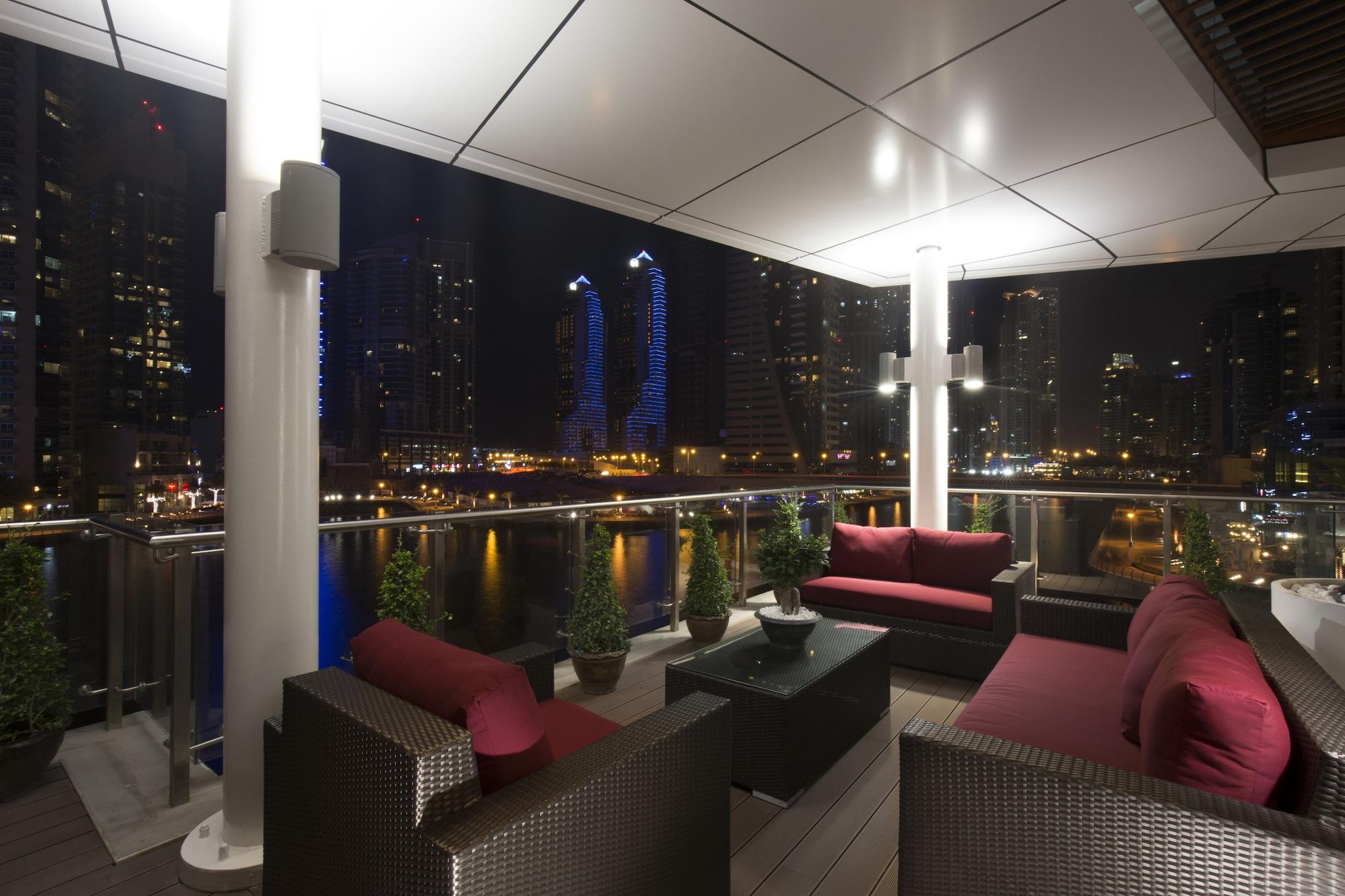 La Verda Suites And Villas Dubai Marina Exterior foto The View